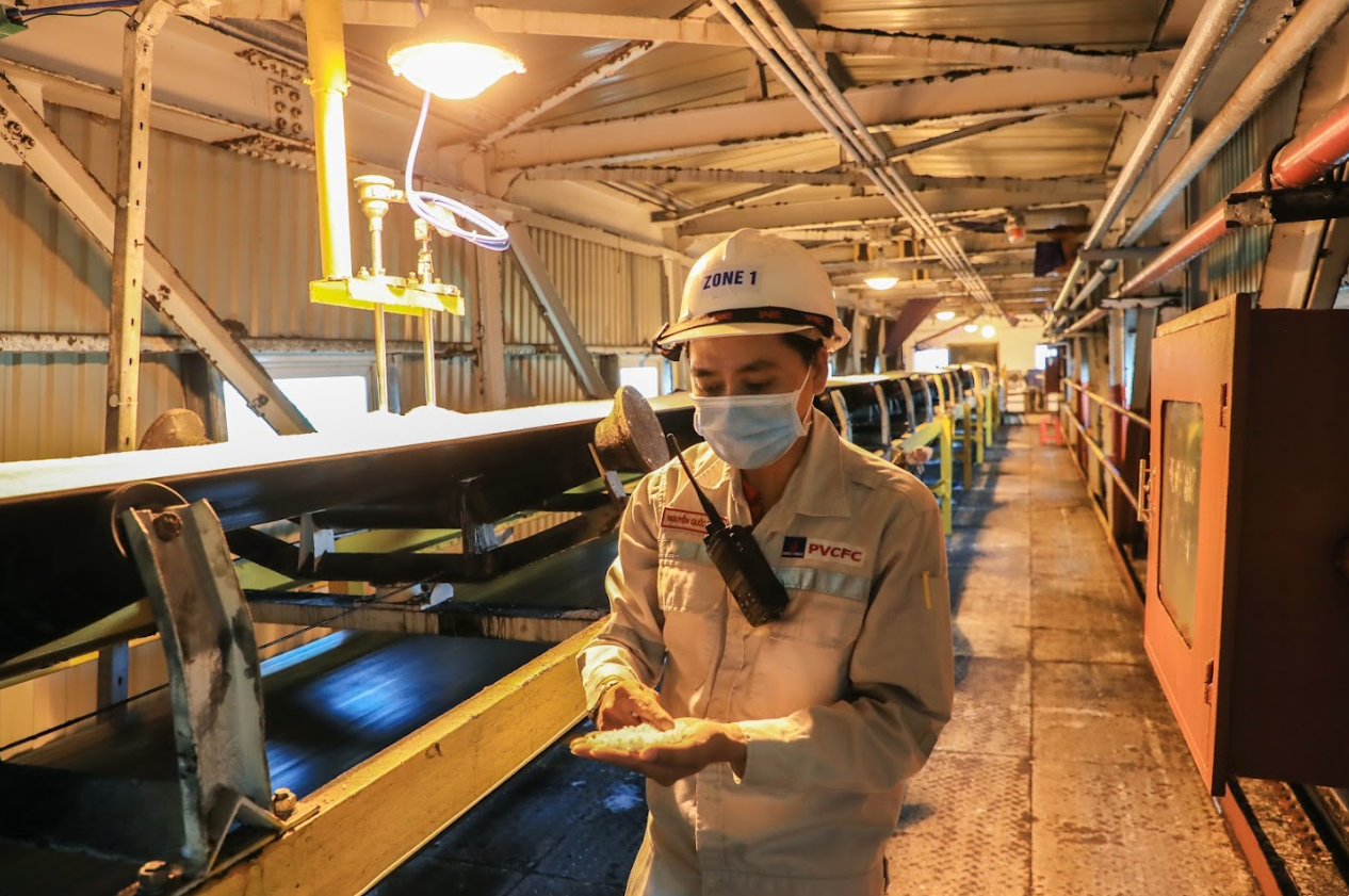 Nhà máy Đạm Cà Mau cán mốc sản xuất 10 triệu tấn urê - Ảnh 3.