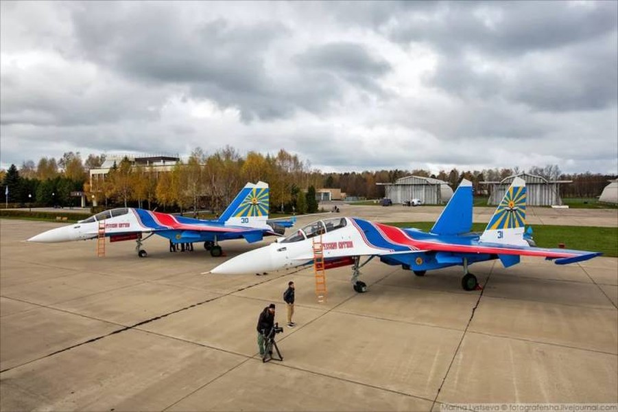 Bốn tiêm kích Su-35 hộ tống chuyên cơ Tổng thống Nga Putin tới UAE mang ý nghĩa gì? - Ảnh 6.