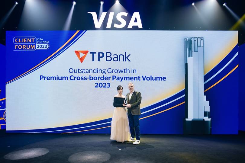 TPBank dẫn đầu tăng trưởng doanh số giao dịch thẻ Visa năm 2023 - Ảnh 1.