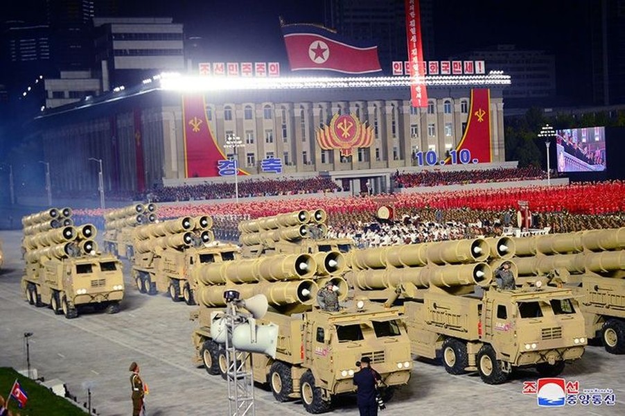 Quân đội Triều Tiên nhận hàng loạt pháo phản lực lớn nhất thế giới KN-25 - Ảnh 11.