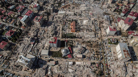 Hơn 20.000 người chết vì động đất ở Thổ Nhĩ Kỳ-Syria, cảnh báo nguy cơ lây lan dịch bệnh - Ảnh 1.
