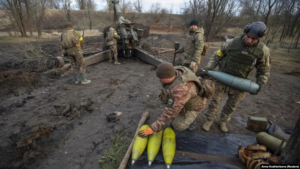 Moscow 'mất ăn mất ngủ' lo Ukraine tấn công sâu vào lãnh thổ Nga bằng vũ khí phương Tây  - Ảnh 1.