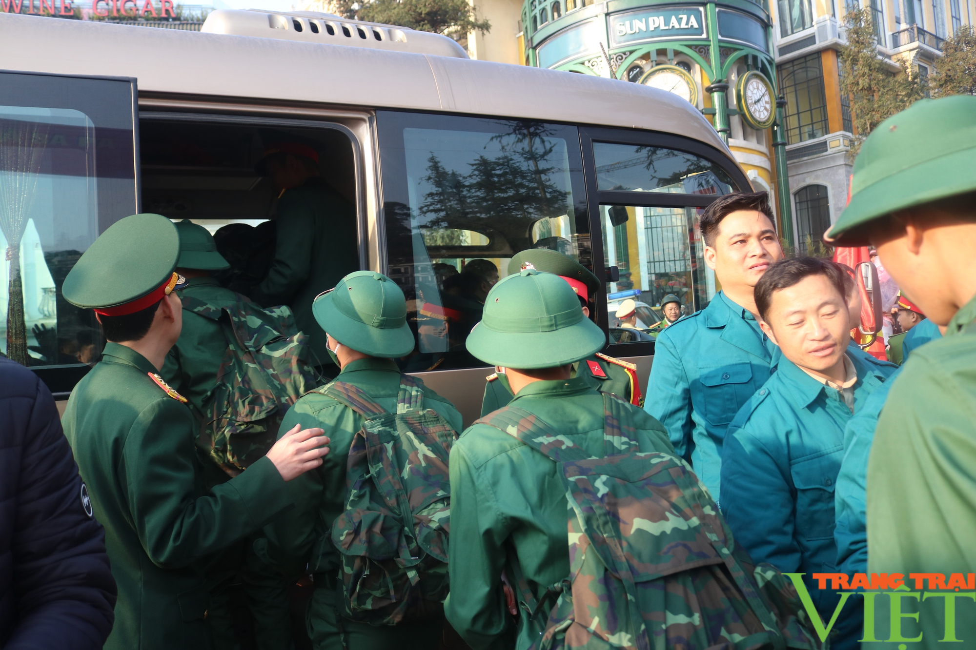 Lào Cai: Hơn 1.000 tân binh lên đường nhập ngũ - Ảnh 18.