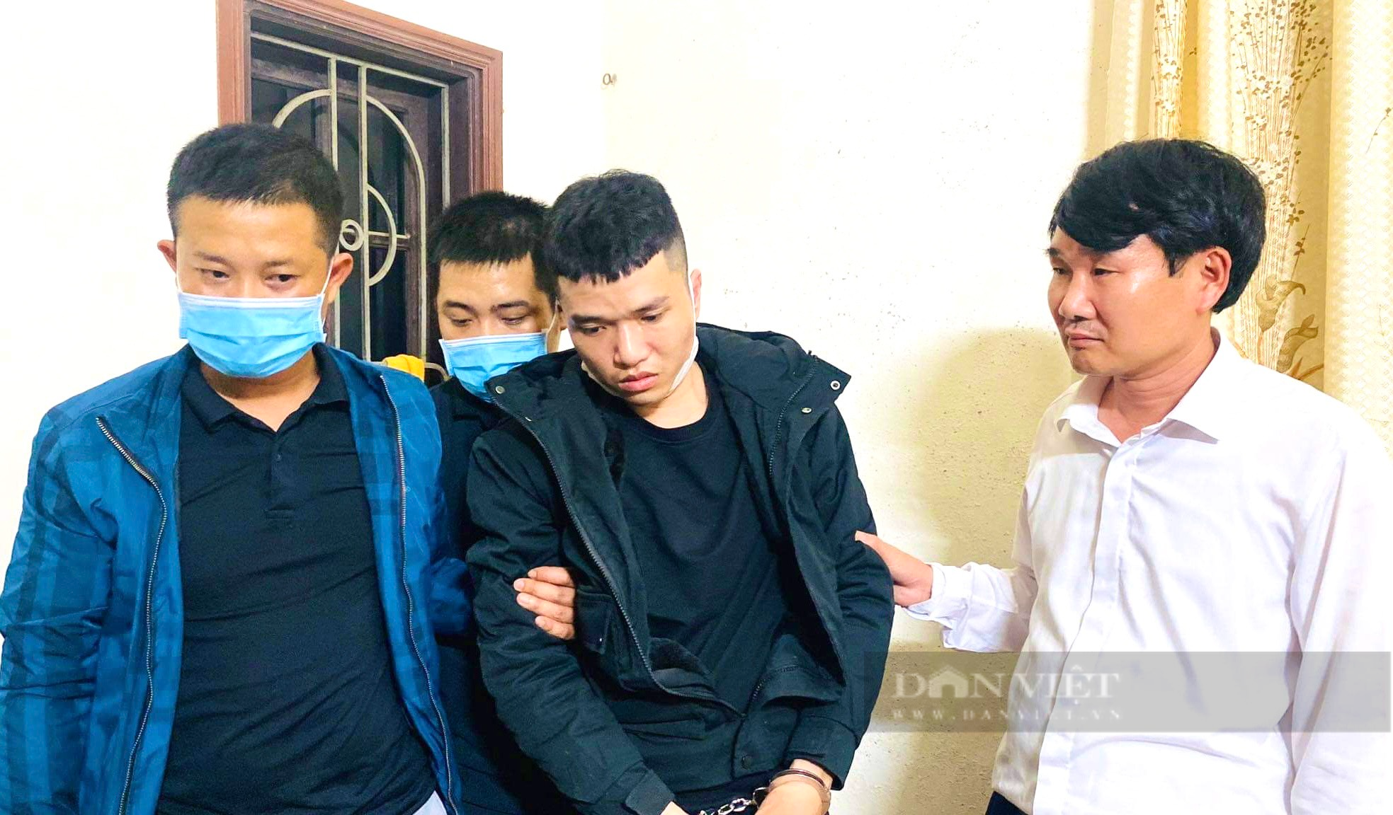 Quảng Bình: Công an phá chuyên án, bắt 2 đối tượng tàng trữ gần 13.000 viên ma túy - Ảnh 1.