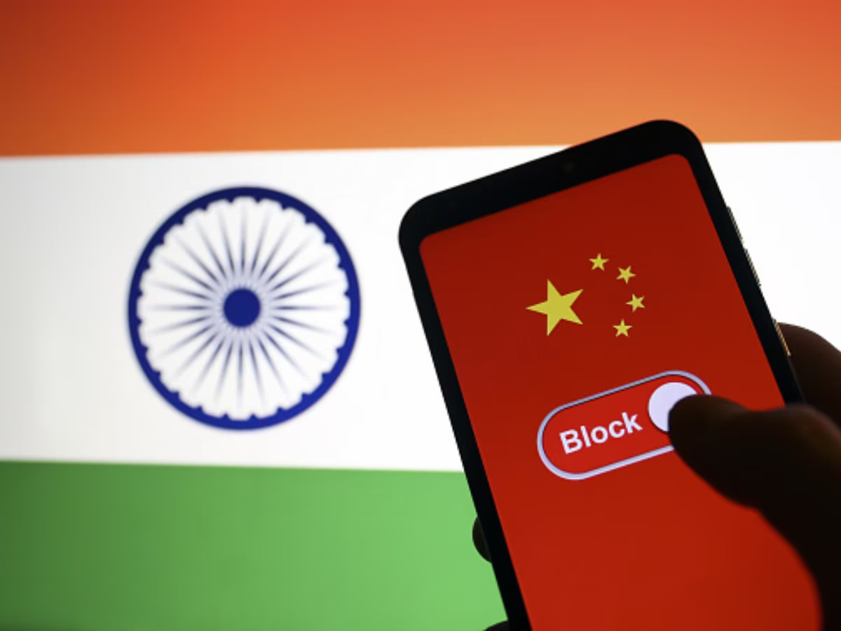 Ấn Độ tiếp tục thẳng tay chặn hơn 230 ứng dụng cá cược và cho vay, nghi có quan hệ với Trung Quốc. Ảnh: @AFP.