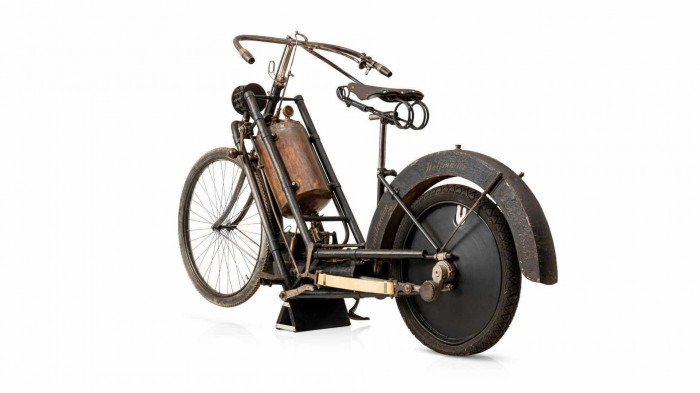 Xe máy cổ nhất thế giới được bán đấu giá 212 nghìn đô la - Ảnh 24.