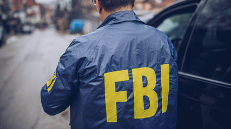 FBI lục soát nhà cựu phó tổng thống Mỹ - Ảnh 1.