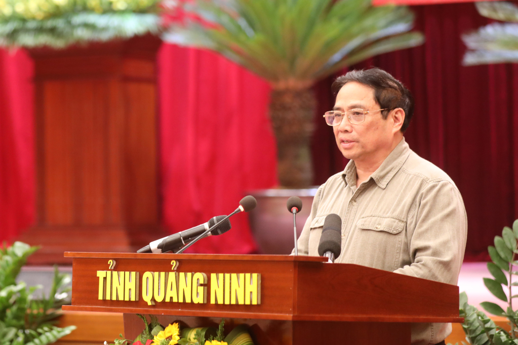 Thủ tướng Chính phủ Phạm Minh Chính: Quảng Ninh phải thoát khỏi cái cũ, vươn lên tầm cao mới - Ảnh 2.