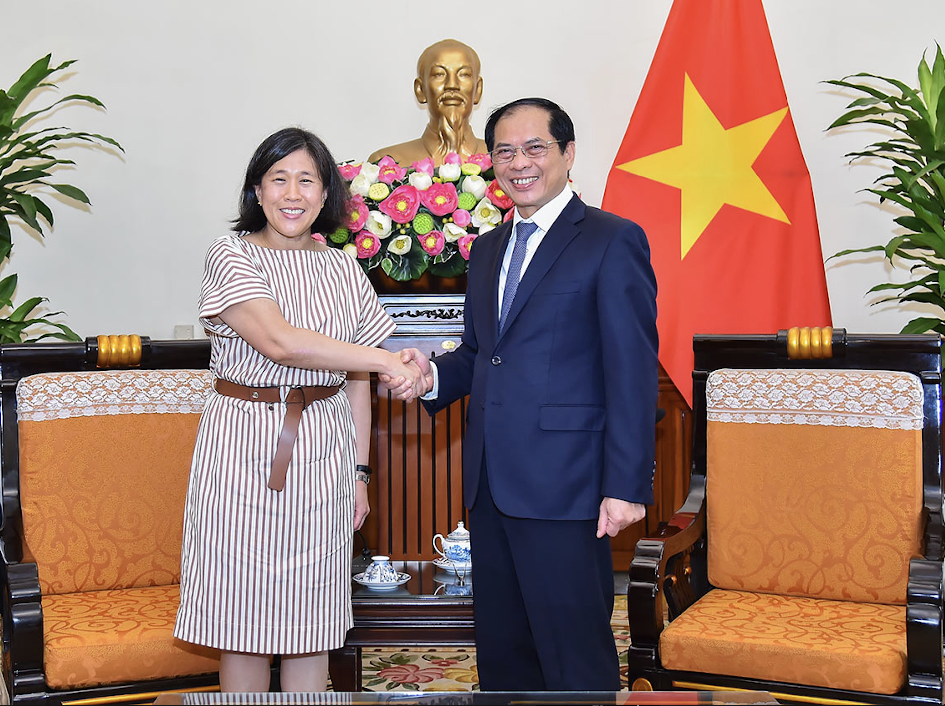 Đại diện Thương mại Hoa Kỳ thăm Việt Nam, mở đầu các hoạt động kỷ niệm 10 năm quan hệ đối tác toàn diện - Ảnh 1.