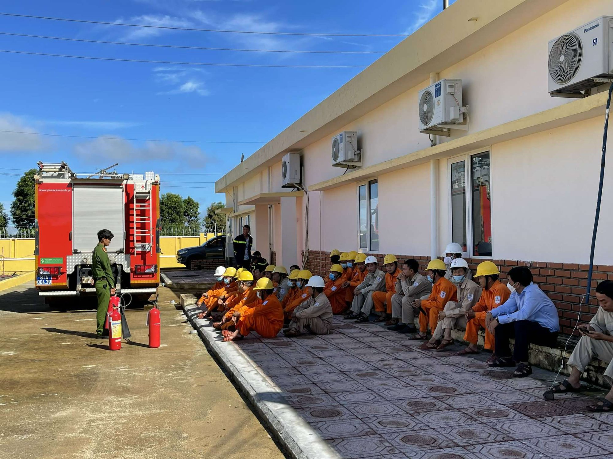 PC Gia Lai: Triển khai kế hoạch Tháng hành động về công tác ATVSLĐ-PCCN năm 2023 - Ảnh 2.