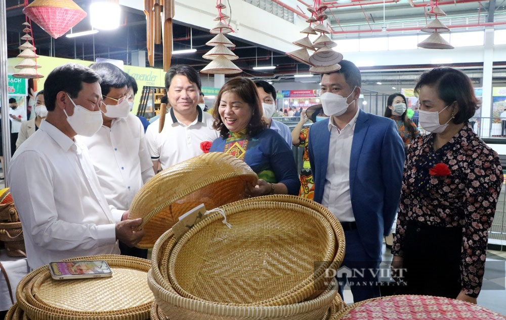 Phú Thọ phát triển sản phẩm OCOP gắn với du lịch (bài 2): Tăng cường quảng bá, bán sản phẩm OCOP tại điểm du lịch - Ảnh 4.