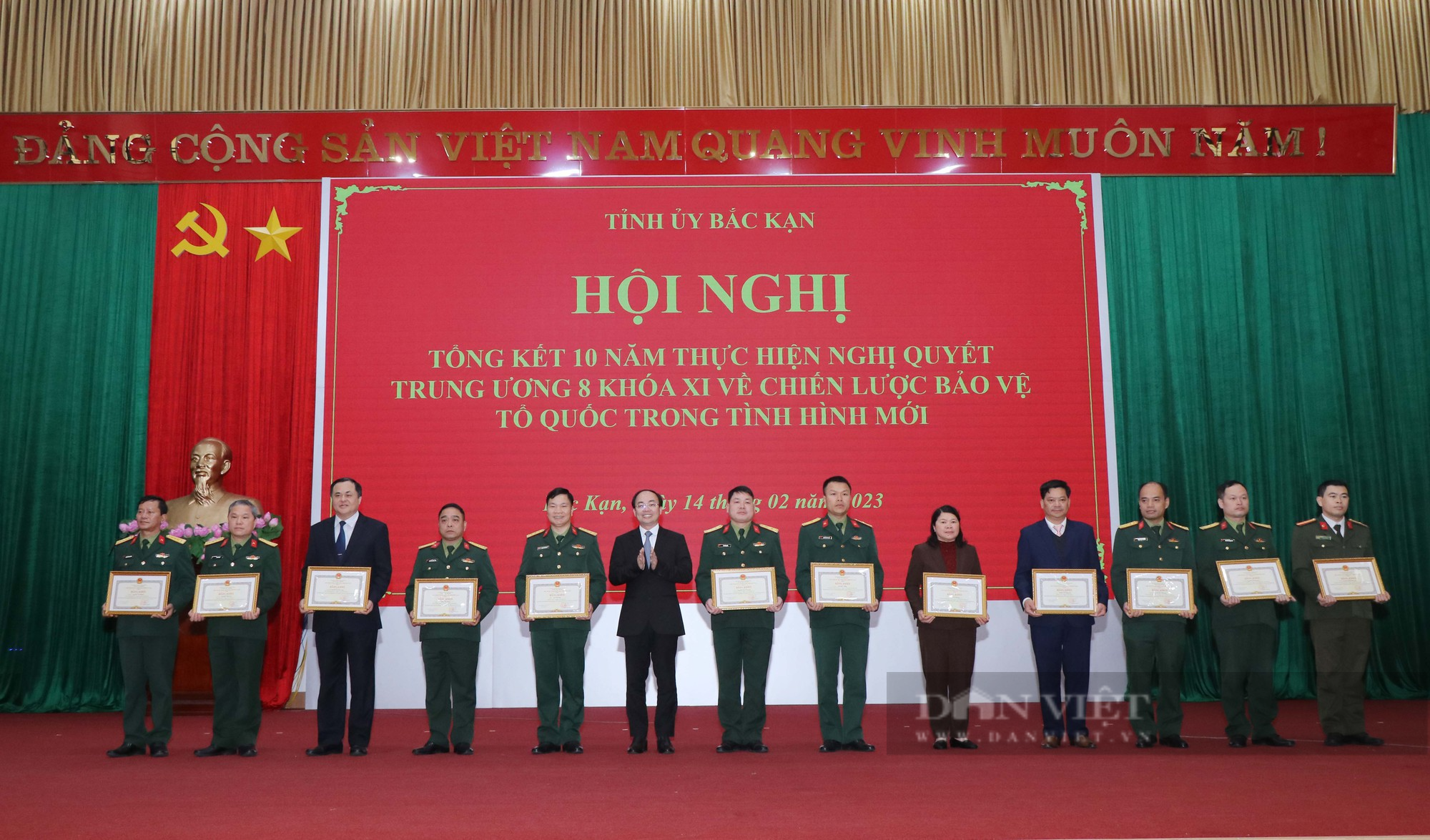 Bộ trưởng Quốc phòng Phan Văn Giang làm việc tại Bắc Kạn - Ảnh 3.