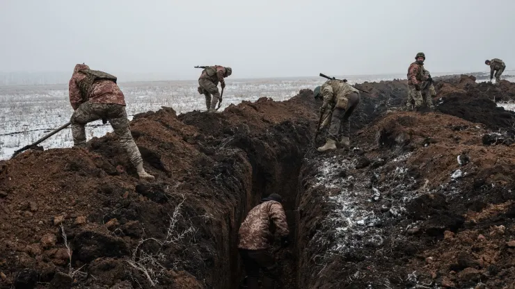 NATO: Cuộc tấn công lớn mới của Nga đã bắt đầu, Ukraine sắp thất thủ ở Bakhmut - Ảnh 1.