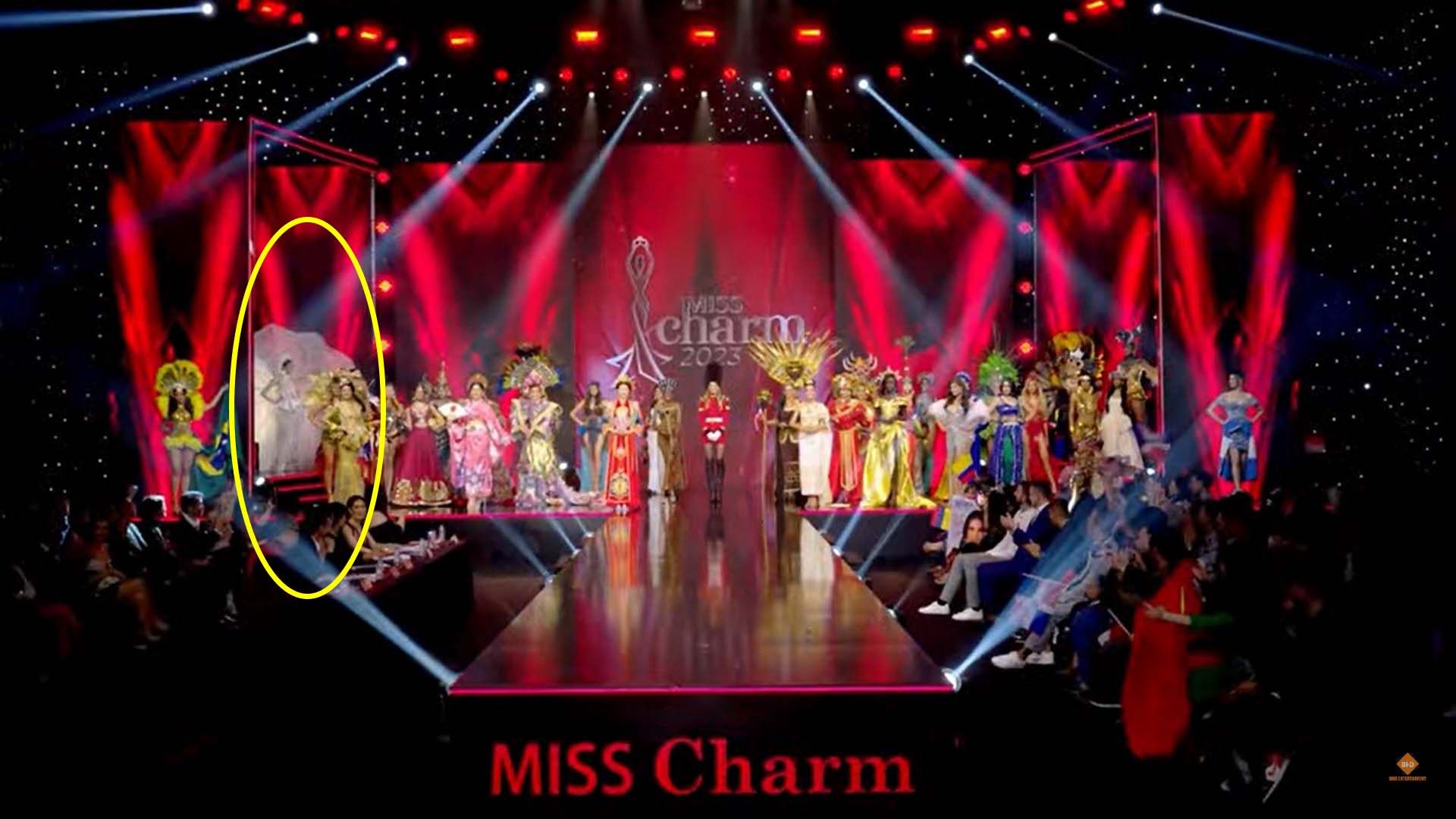 Loạt “sạn” xuất hiện trong đêm bán kết Miss Charm 2023 - Ảnh 12.