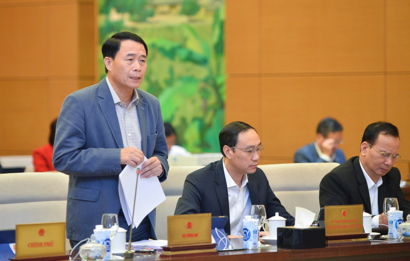 Thứ trưởng Bộ Công an: Có giải quyết quyền lợi cho người tham gia mua trái phiếu của Tân Hoàng Minh, Vạn Thịnh Phát - Ảnh 1.