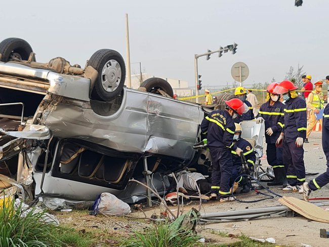 Nhân chứng bàng hoàng kể lại thời điểm vụ tai nạn thảm khốc làm 8 người tử vong ở Quảng Nam - Ảnh 2.
