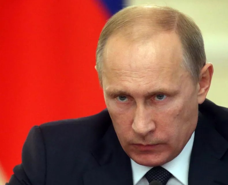 Quan chức Nga cảnh báo Mỹ đã vượt tất cả lằn ranh đỏ của ông Putin ở cuộc chiến Ukraine - Ảnh 1.
