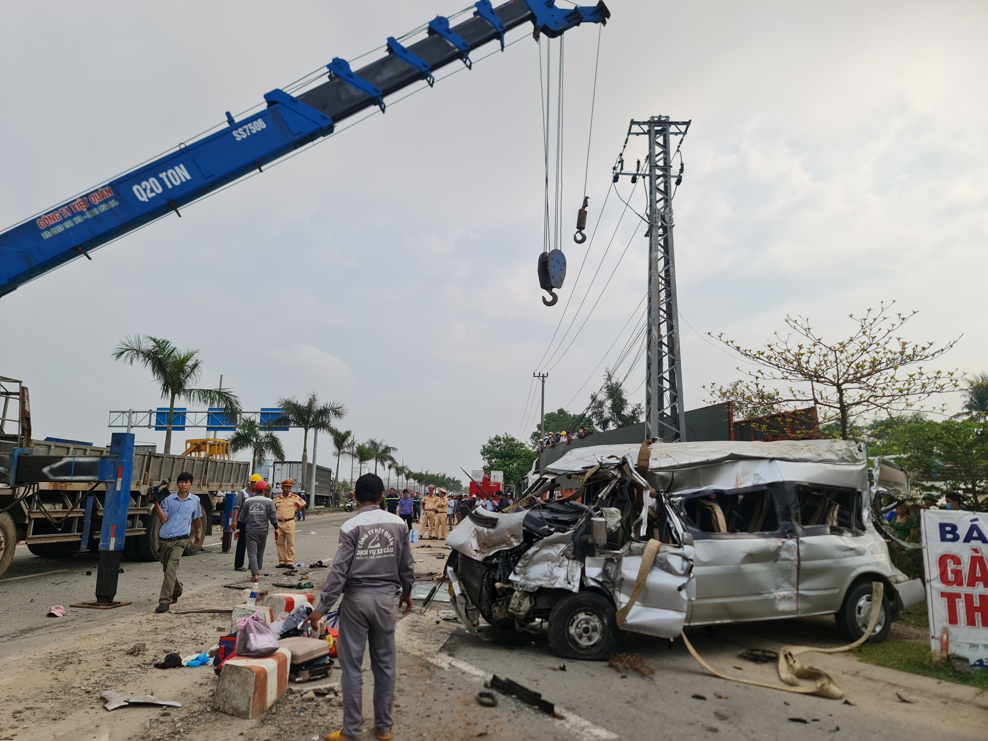 Quảng Nam: Lãnh đạo Công an tỉnh thông tin mới nhất về vụ tai nạn làm 10 người tử vong - Ảnh 6.