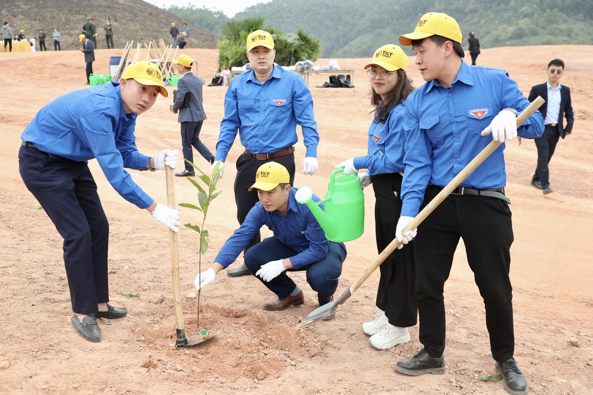 Phát động trồng cây phủ xanh 16 ha dự án sân golf tại tỉnh Phú Thọ - Ảnh 6.