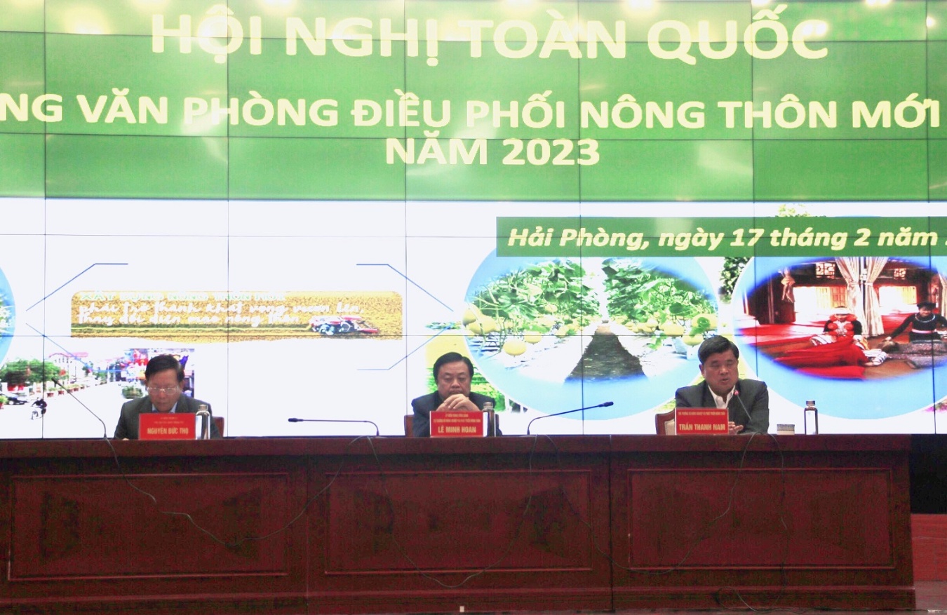 Bộ trưởng Lê Minh Hoan: Xây dựng nông thôn mới cần phát triển chiều sâu văn hóa chứ đừng “đồng phục hóa” làng quê - Ảnh 1.
