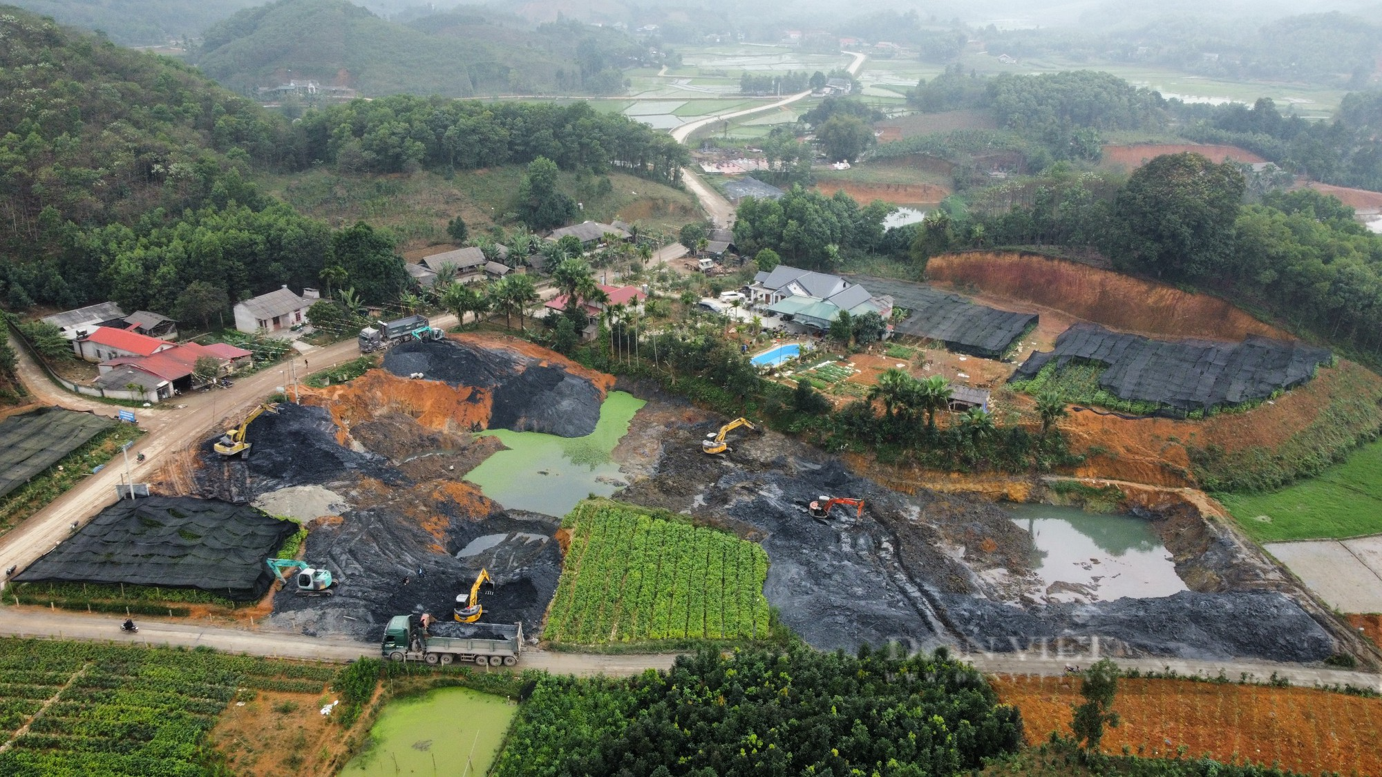 Khai thác khoáng sản trái phép tại Yên Bái, chủ tịch tỉnh chỉ đạo xử lý nghiêm - Ảnh 1.