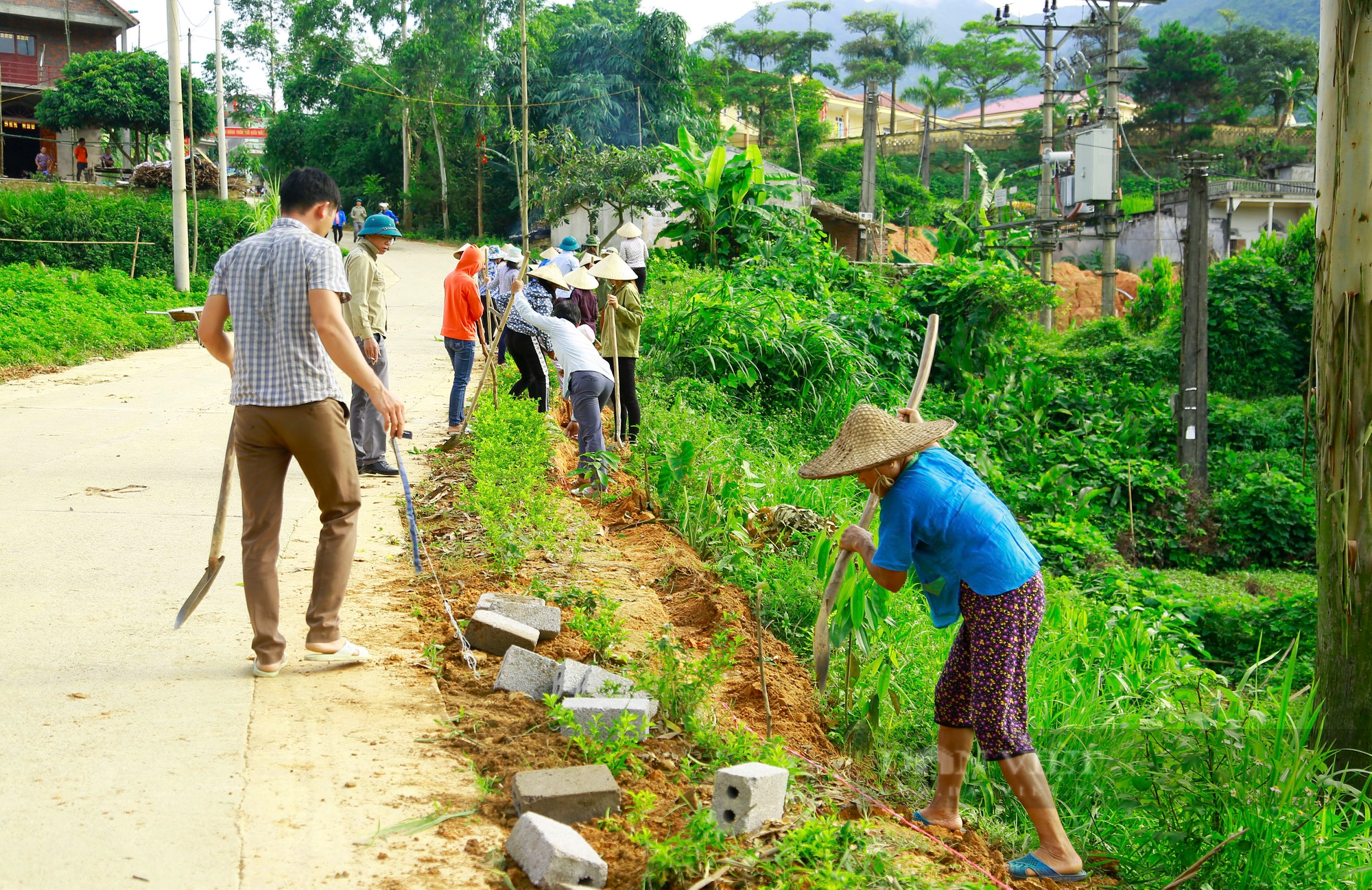 Xã miền núi lột xác nhờ nông thôn mới - Ảnh 3.