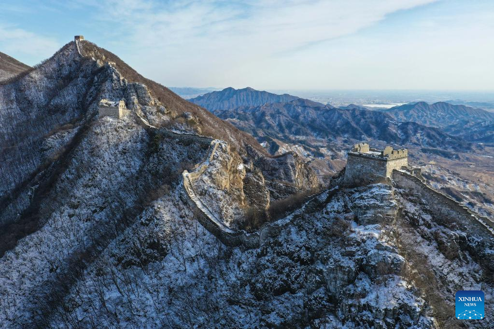 Một kỳ quan của thế giới ở Trung Quốc chìm trong tuyết trắng qua loạt ảnh này - Ảnh 11.
