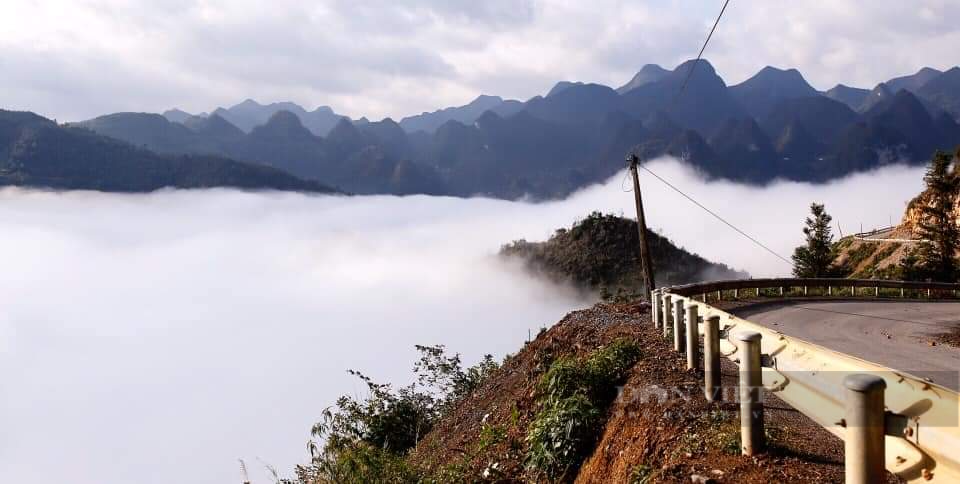 Đi chợ vùng biên ở Hà Giang, đón hoàng hôn tại cực Bắc và ngắm mai anh đào   - Ảnh 12.