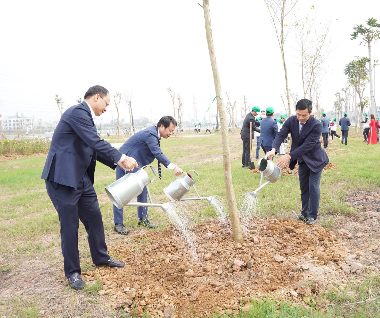 Ngày hội trồng cây - Cùng Honda giữ mãi màu xanh Việt Nam: 1.100 cây xanh được trồng tại Bắc Giang - Ảnh 3.