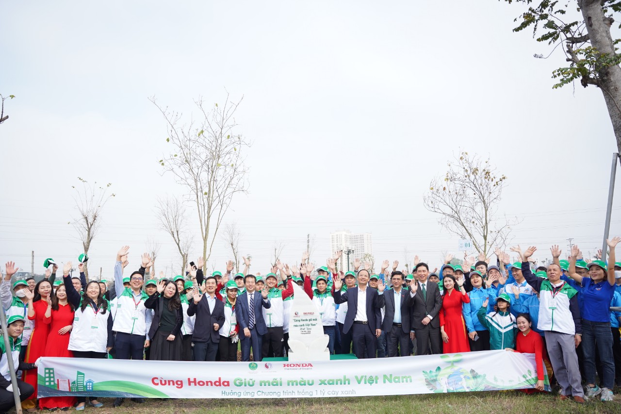 Ngày hội trồng cây - Cùng Honda giữ mãi màu xanh Việt Nam: 1.100 cây xanh được trồng tại Bắc Giang - Ảnh 4.