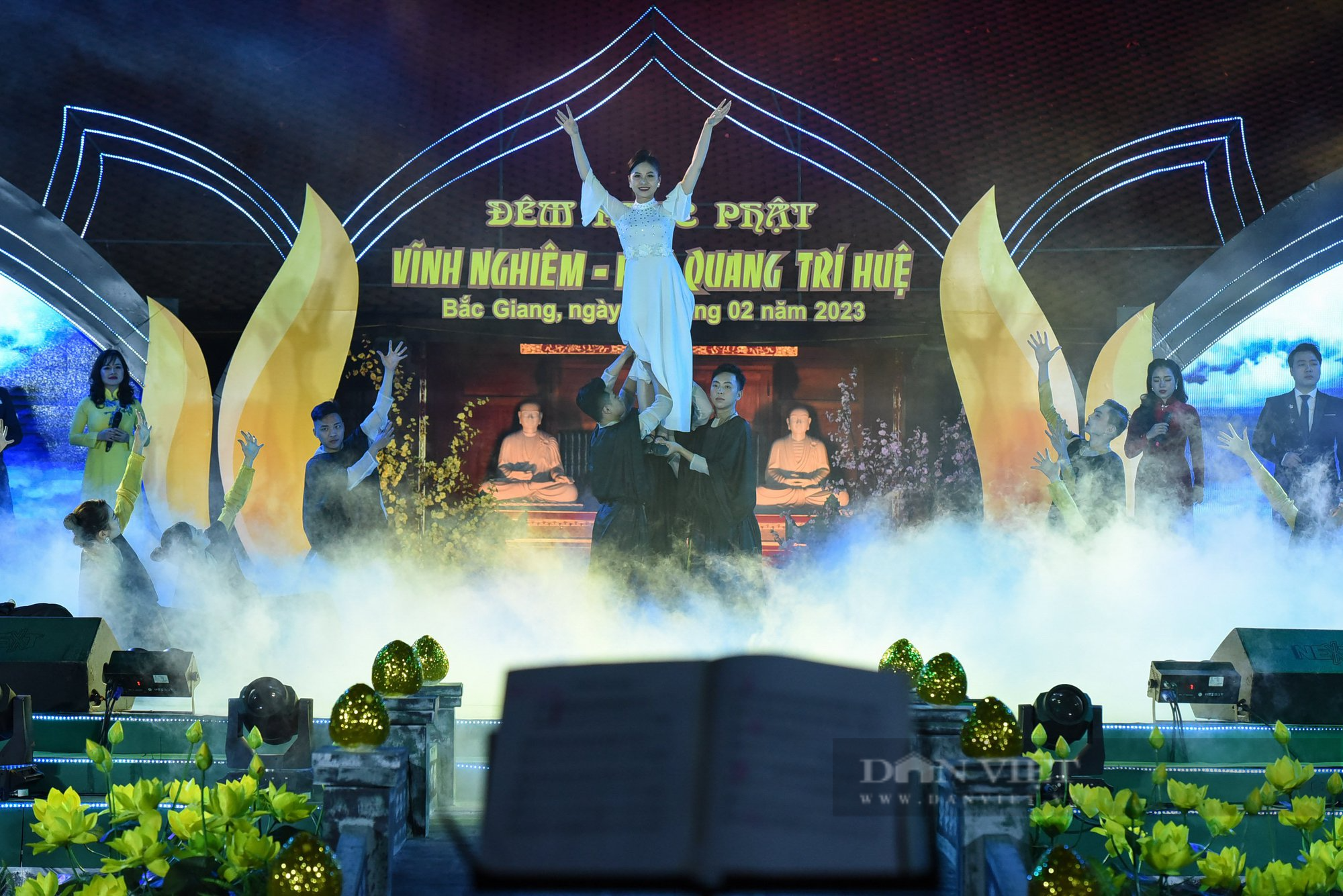 Đêm nhạc Phật đặc sắc "Vĩnh Nghiêm - Hòa quang trí huệ" mở đầu Tuần Văn hóa - Du lịch tỉnh Bắc Giang năm 2023 - Ảnh 1.
