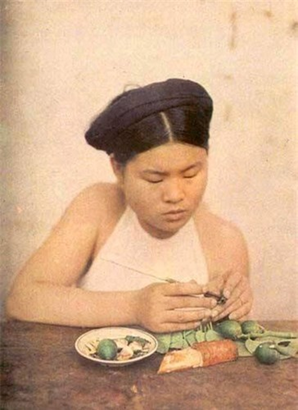 Loạt ảnh cực hiếm về phụ nữ Việt Nam cách đây 1 thế kỷ - Ảnh 8.