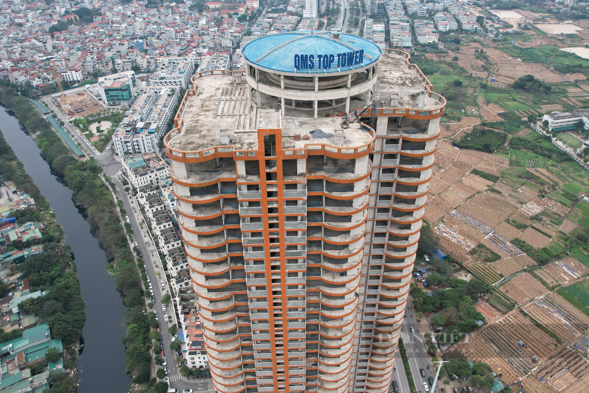 Cất nóc gần 3 năm, một dự án cao 45 tầng tại Hà Nội vẫn chưa thể đưa vào sử dụng - Ảnh 8.