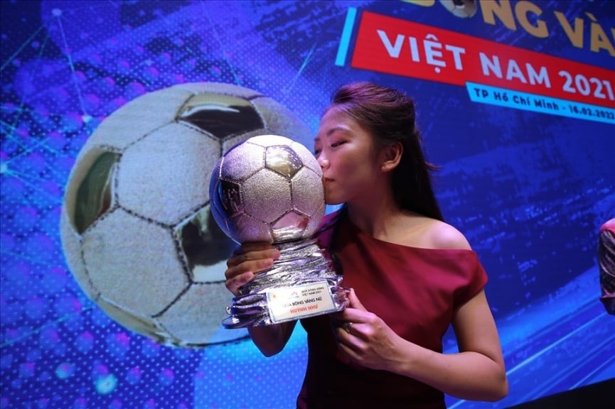 Lank FC chúc mừng Huỳnh Như trước cột mốc lịch sử - Ảnh 1.