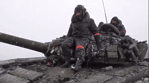Xe tăng T-72B của quân đội Nga uy lực cỡ nào? - Ảnh 9.