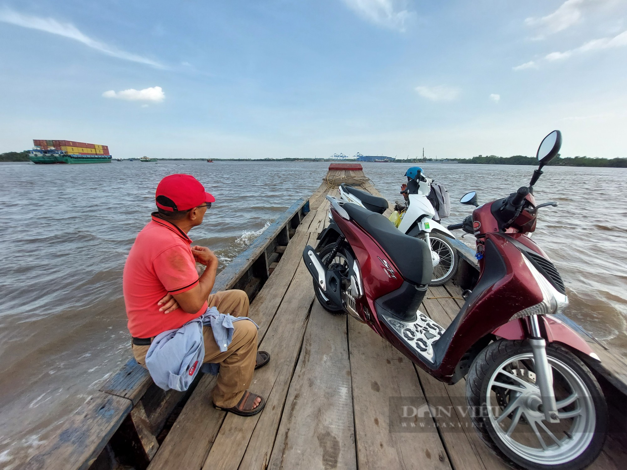 Hành khách di chuyển trên sông thờ ơ với việc mặc các trang phục bảo hộ khi tai nạn xảy ra ai chịu trách nhiệm? - Ảnh 4.