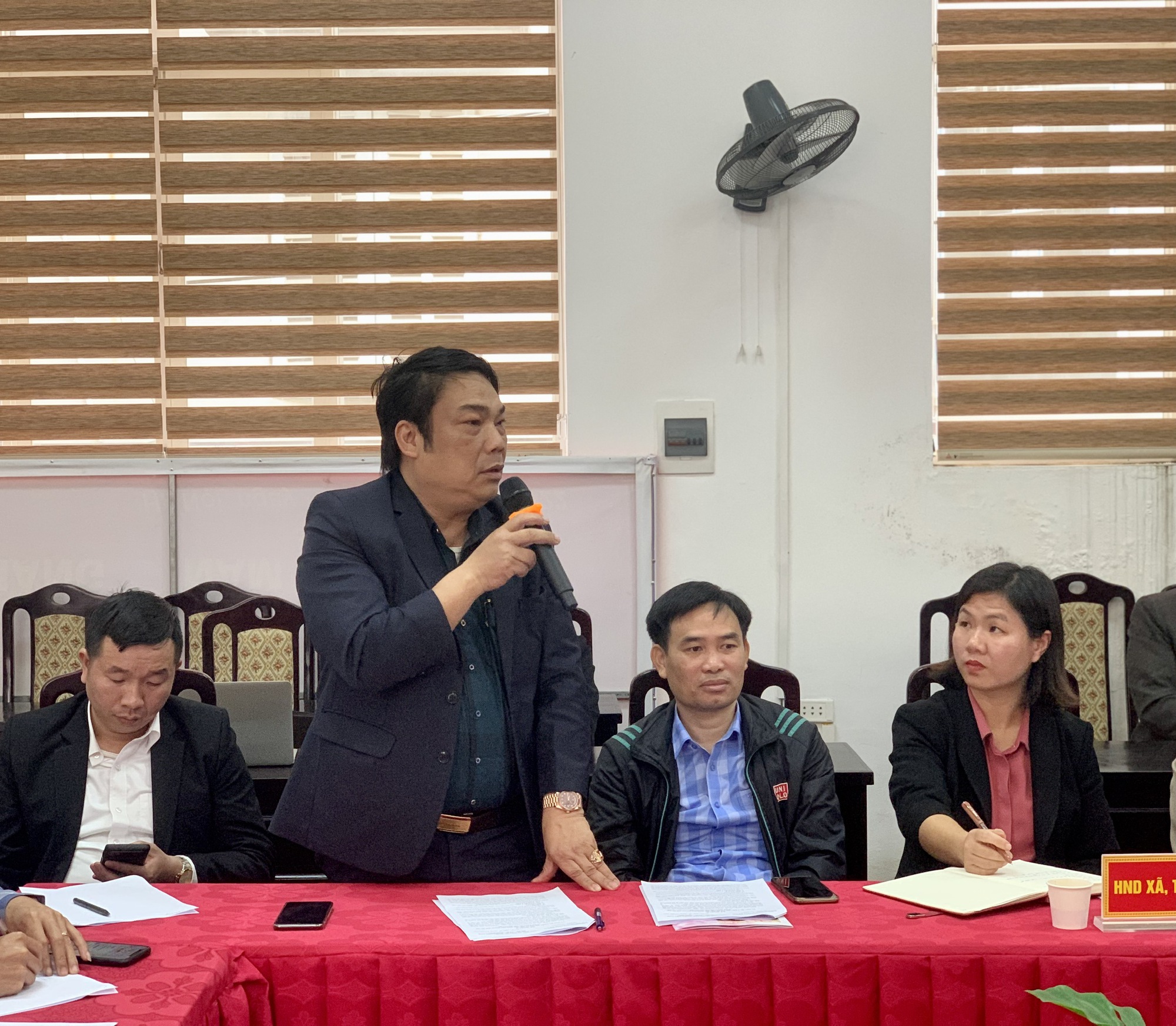 Nông dân Hà Nội tham gia đóng góp ý kiến về Dự thảo Luật Đất đai sửa đổi - Ảnh 4.