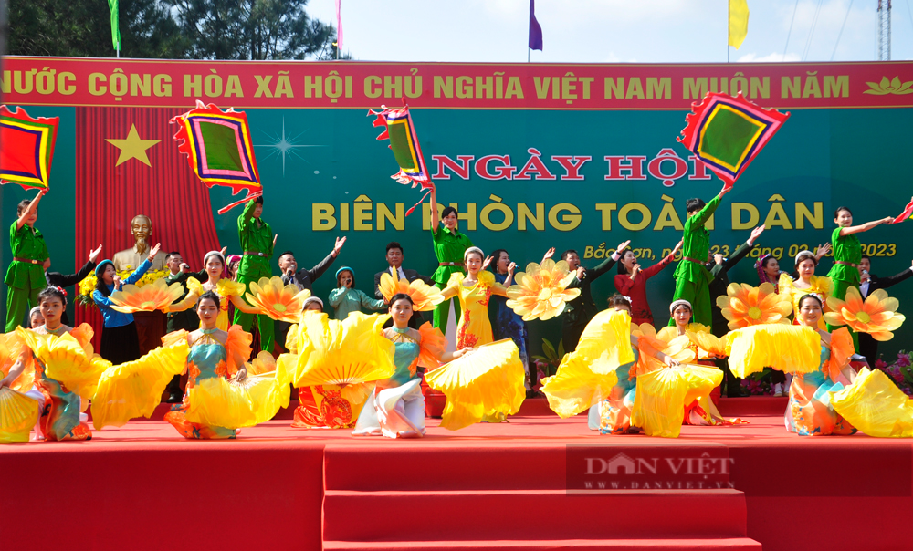 Sôi nổi Ngày hội Biên phòng toàn dân vùng biên giới Quảng Ninh - Ảnh 1.