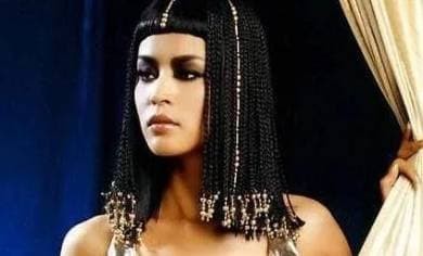 Bí quyết trẻ mãi của Nữ hoàng Cleopatra không ai bắt chước được - Ảnh 3.
