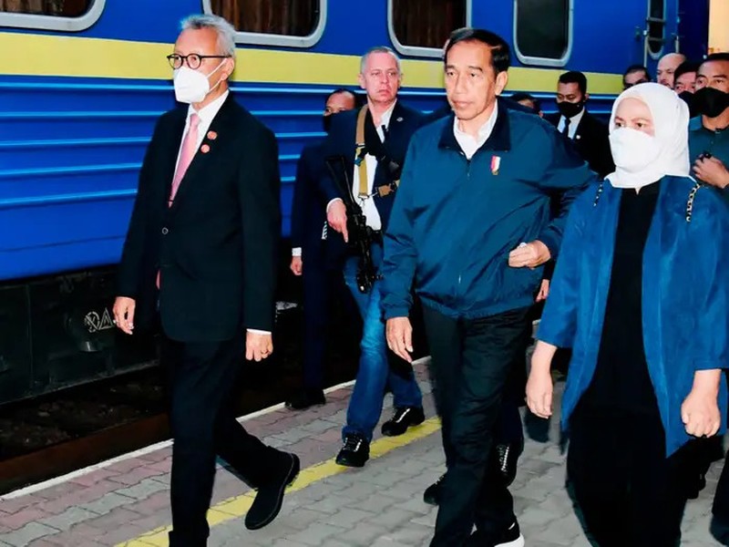 Hàng loạt chuyến tàu hỏa đưa những nhà lãnh đạo thế giới đến thủ đô của Ukraine - Ảnh 12.