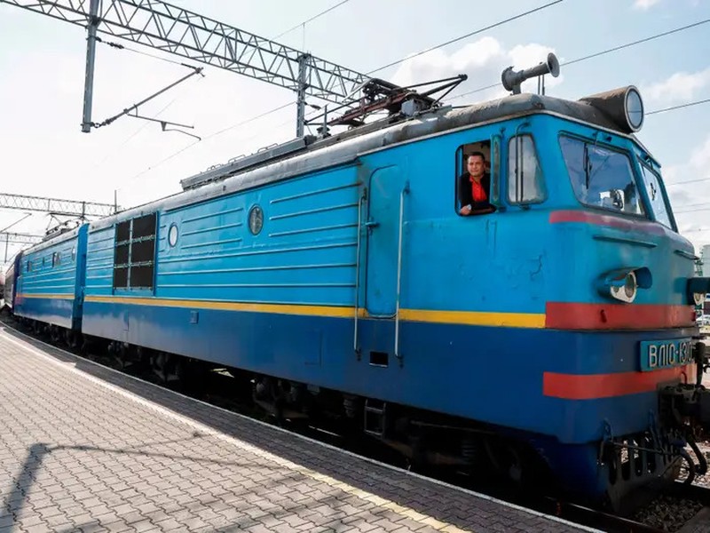 Hàng loạt chuyến tàu hỏa đưa những nhà lãnh đạo thế giới đến thủ đô của Ukraine - Ảnh 8.