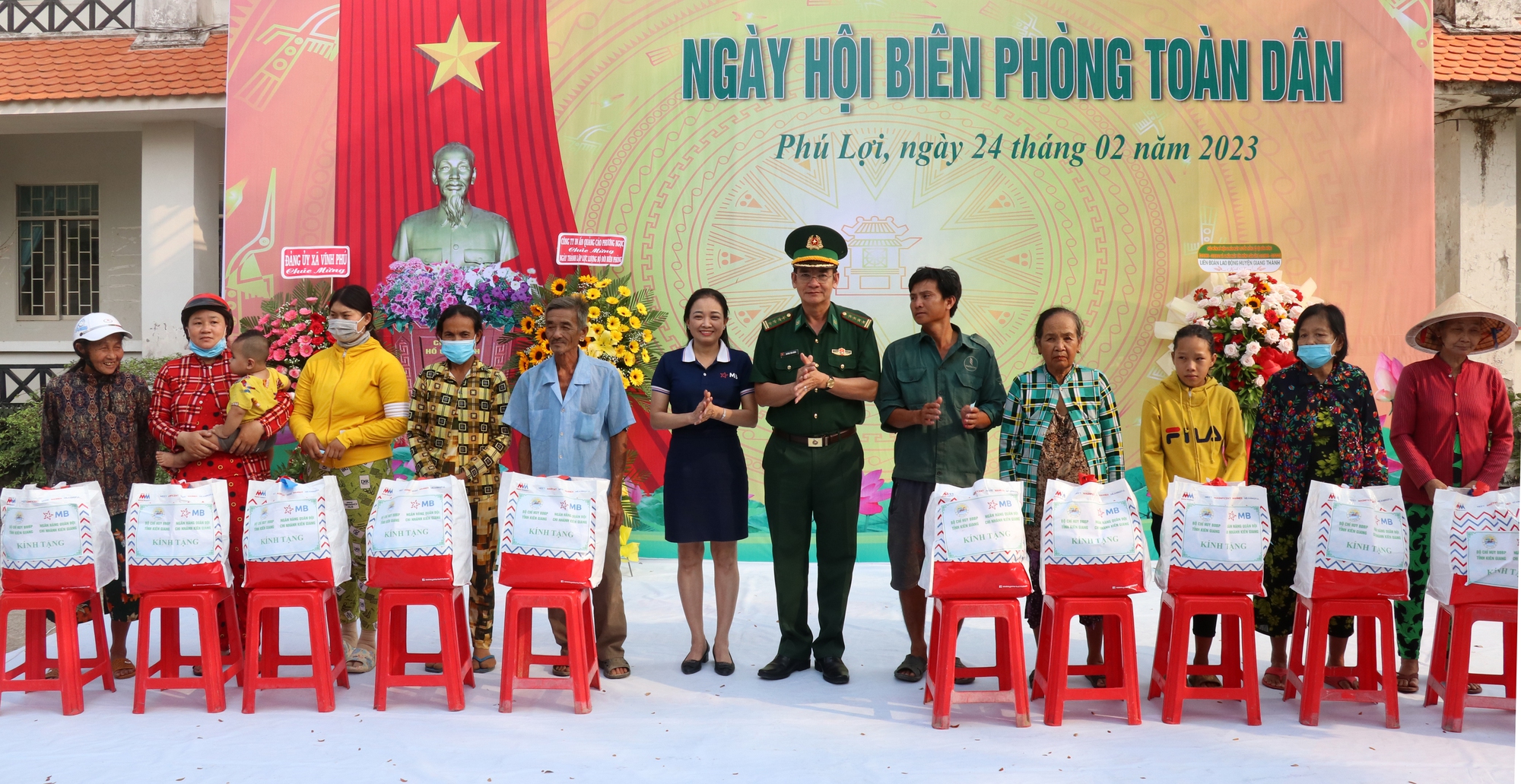 Hàng loạt hoạt động ý nghĩa hướng về nhân dân trong &quot;Ngày hội Biên phòng toàn dân&quot; tại Kiên Giang - Ảnh 1.