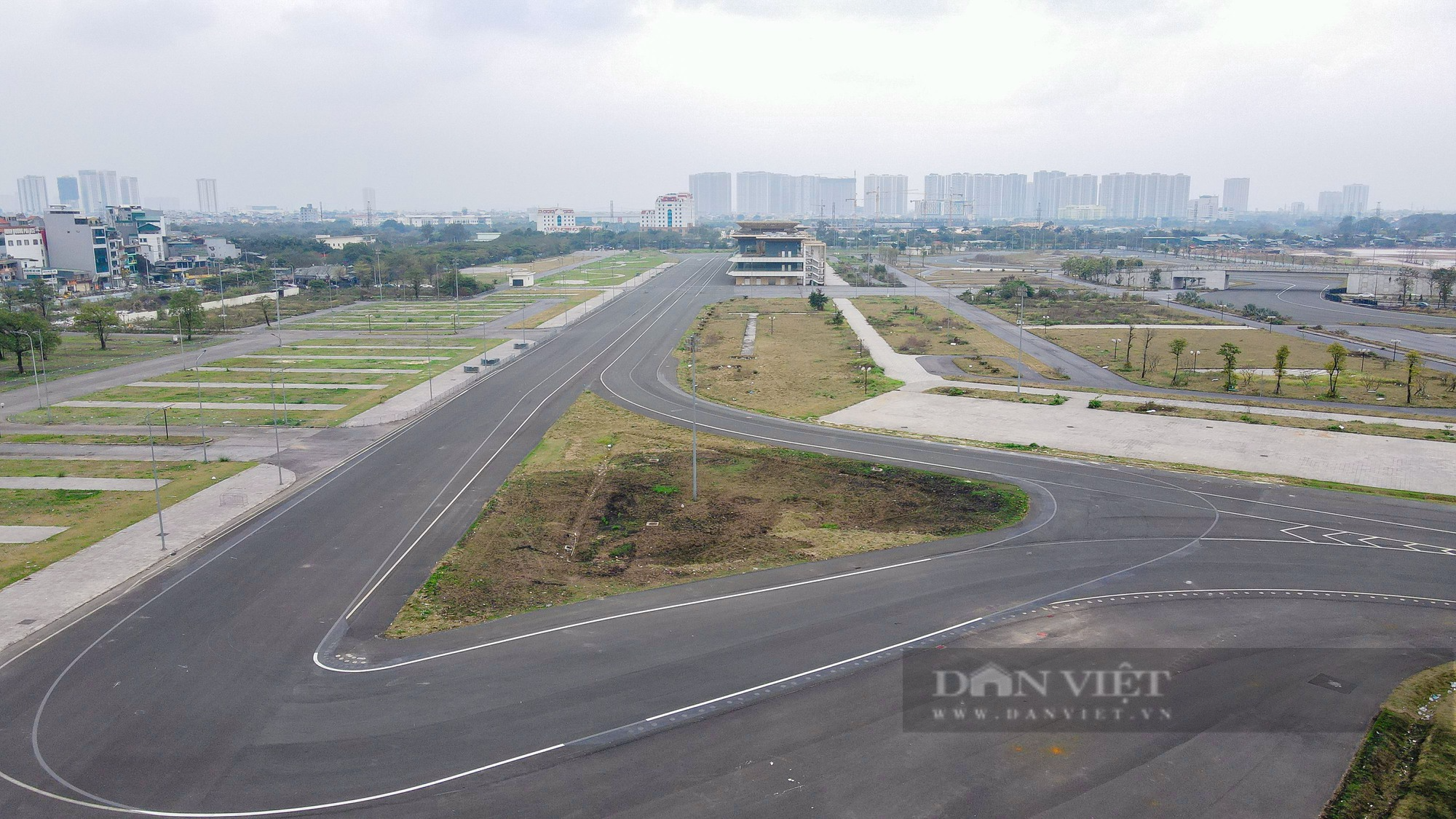 Hiện trạng 300.000 m2 đường đua F1 sau khi Hà Nội chuyển đổi mục đích khai thác, sử dụng - Ảnh 2.