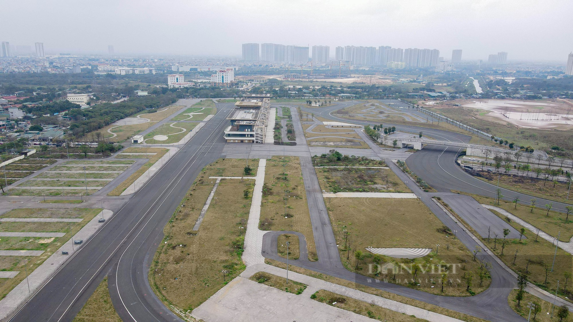 Hiện trạng 300.000 m2 đường đua F1 sau khi Hà Nội chuyển đổi mục đích khai thác, sử dụng - Ảnh 11.