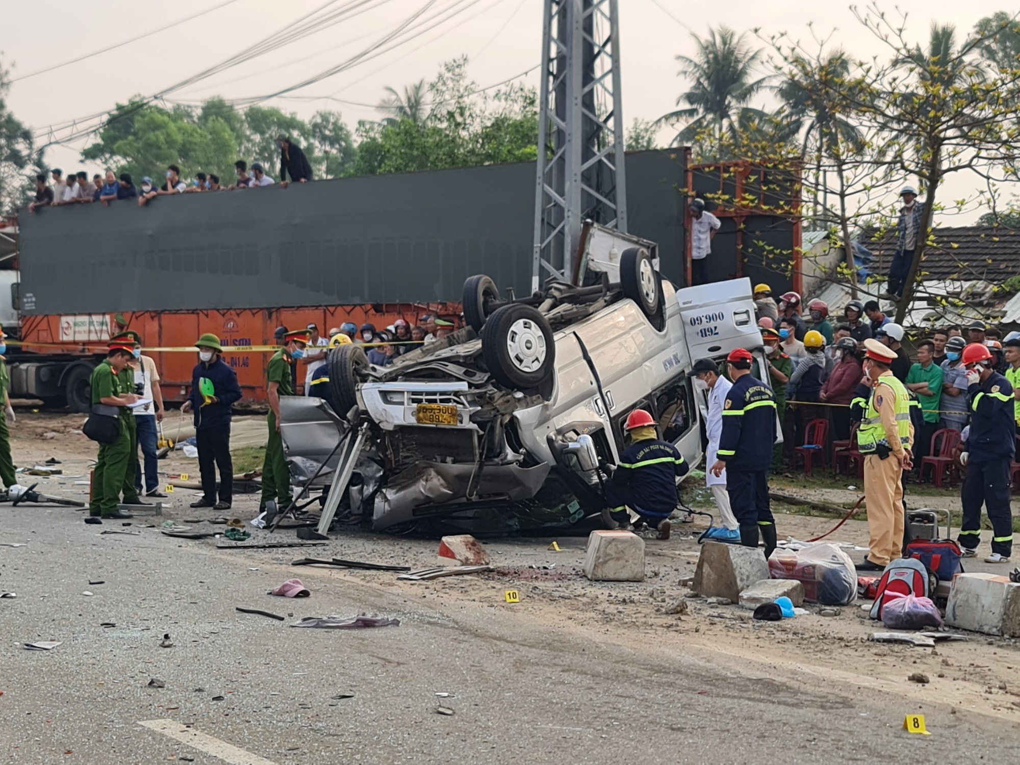 Quảng Nam báo cáo gì về 4 vụ tai nạn giao thông làm 19 người tử vong - Ảnh 1.