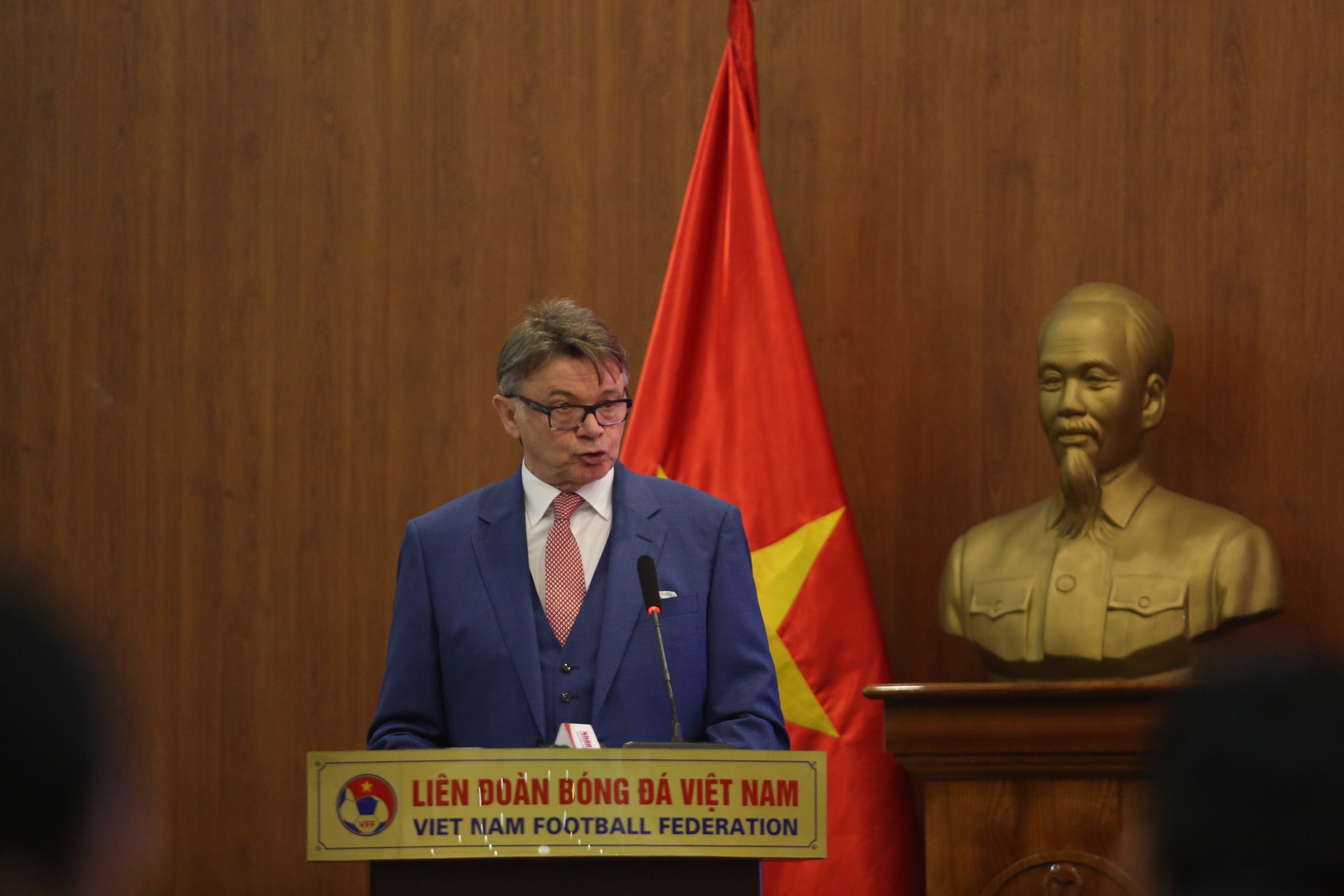 HLV Philippe Troussier chỉ ra điều bóng đá Việt Nam cầm quan tâm hơn HCV SEA Games - Ảnh 3.