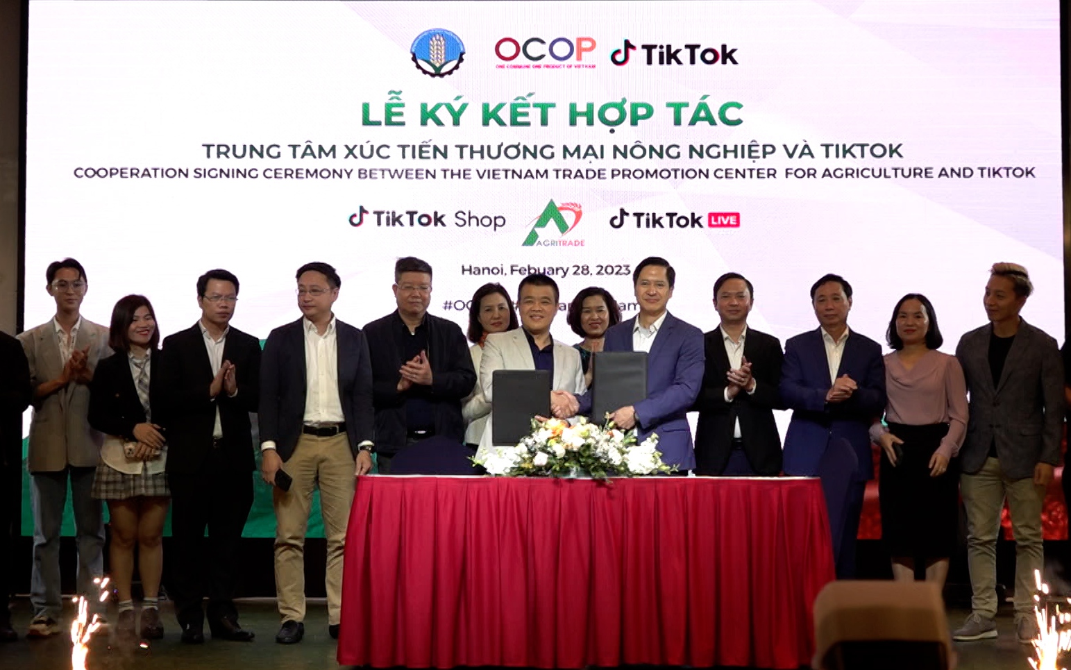Bán hàng trên TikTok: Thịt chua Thanh Sơn, trà Hoàng Su Phì cùng nhiều sản vật nông nghiệp thu hút hơn 350 triệu lượt xem