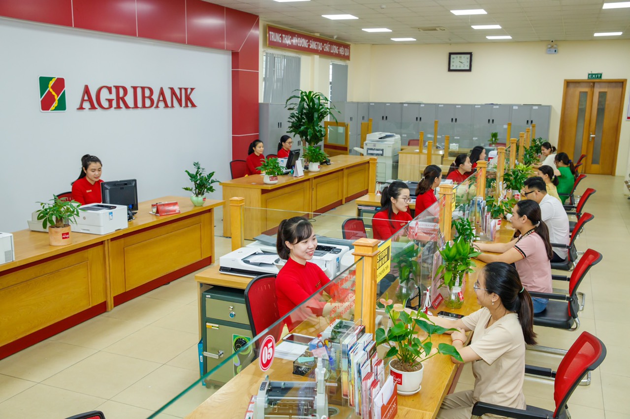 Agribank tri ân khách hàng: Gửi tiền trúng lớn, giải đặc biệt lên tới 1 tỷ đồng - Ảnh 1.