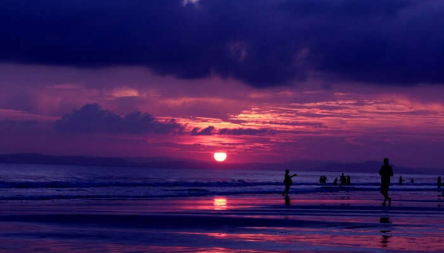 Bãi biển Mỹ Khê, Việt Nam được tôn vinh trong Top 10 Bãi biển tốt nhất châu Á năm 2023 - Ảnh 5.