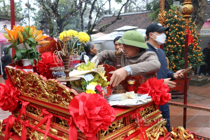 Lễ hội đền Trần tổ chức như thế nào để không xảy ra tình trạng &quot;cướp lộc&quot;, dẫm đạp đêm khai ấn? - Ảnh 10.